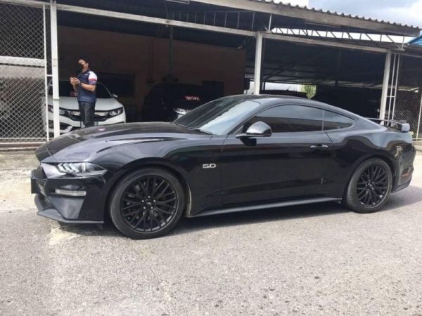 FORD MUSTANG 5.0 L V8 GT COUPE 10 SPEED 2019